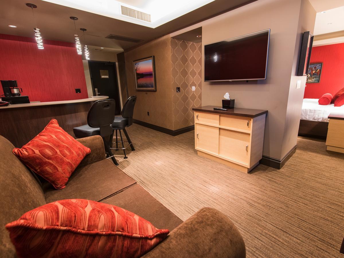 Cherokee Casino Hotel Roland Buitenkant foto