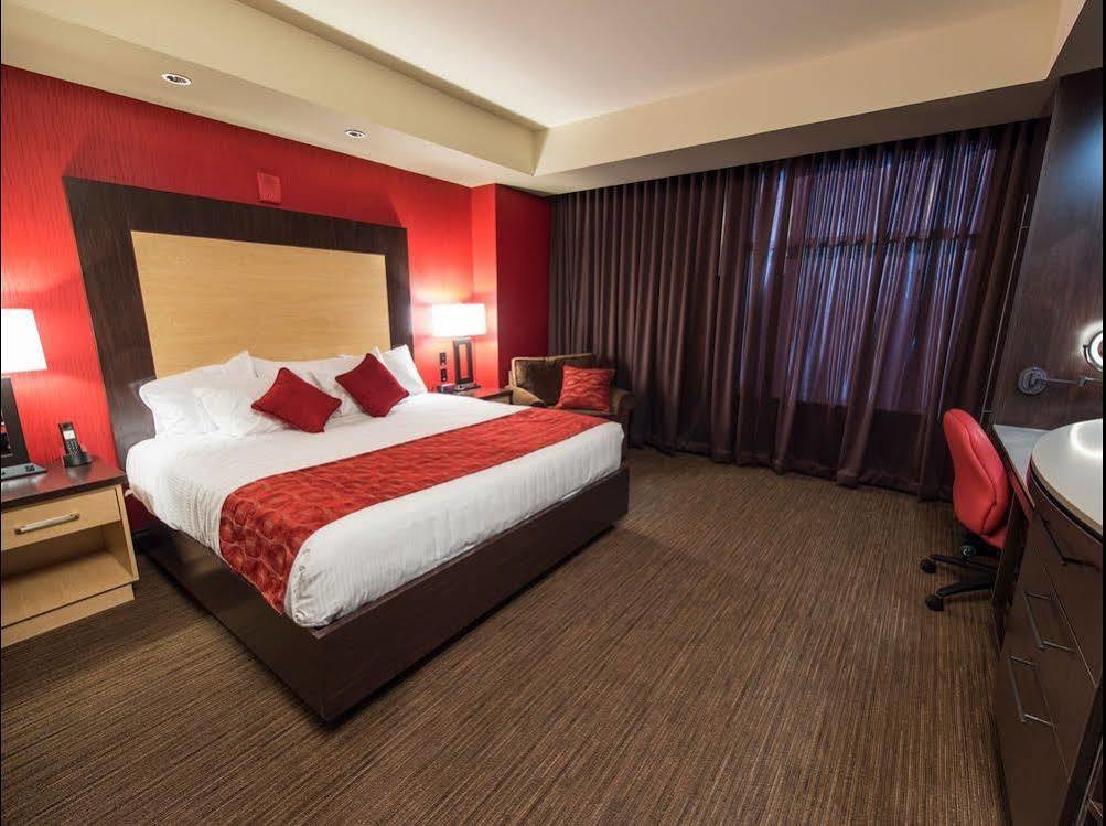 Cherokee Casino Hotel Roland Buitenkant foto